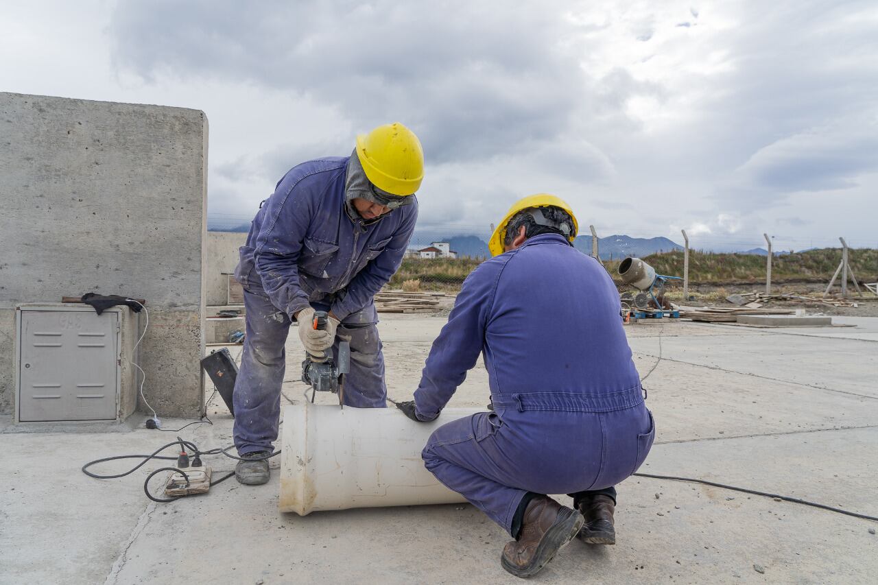 Melella recorrió la obra complementaria que mejorará el proceso en la planta Bahía Golondrina