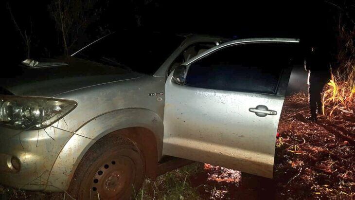 Hay dos detenidos por el hecho. Los ocupantes de la camioneta lograron escapar.