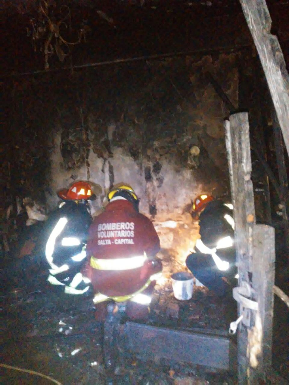 Una mujer de 88 años falleció al incendiarse su casa