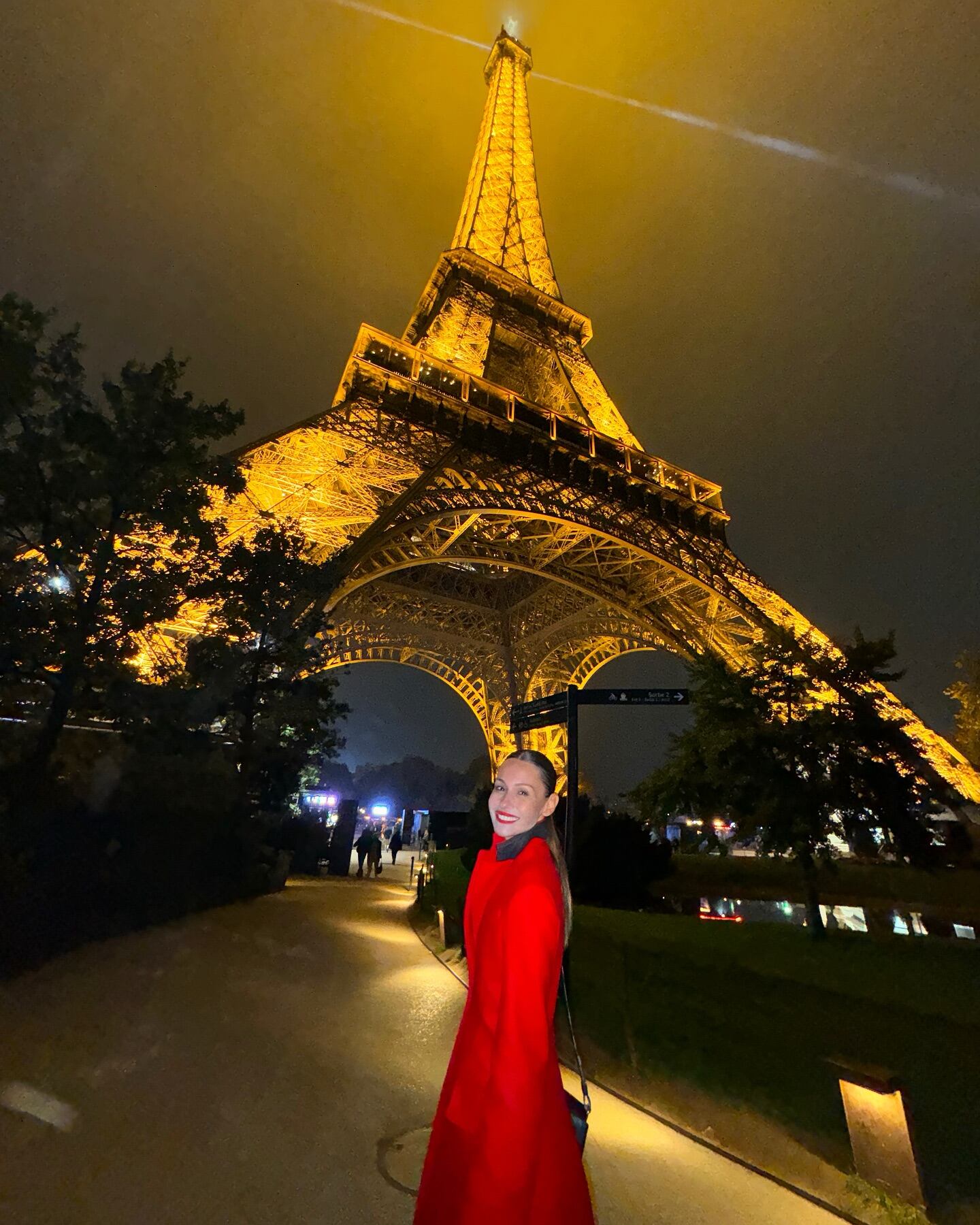 Pampita estuvo de viaje en París.