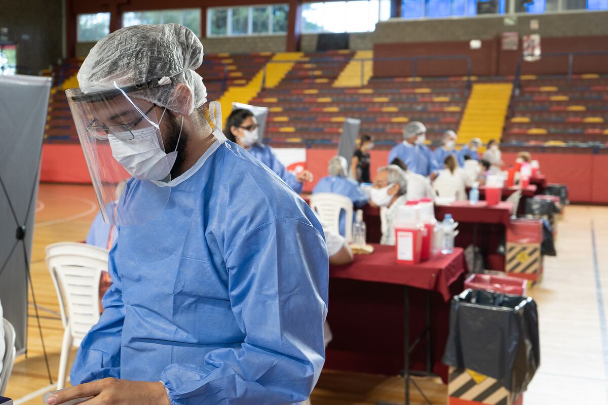 Las Heras convoca a profesionales de la salud para reforzar sus servicios en pandemia