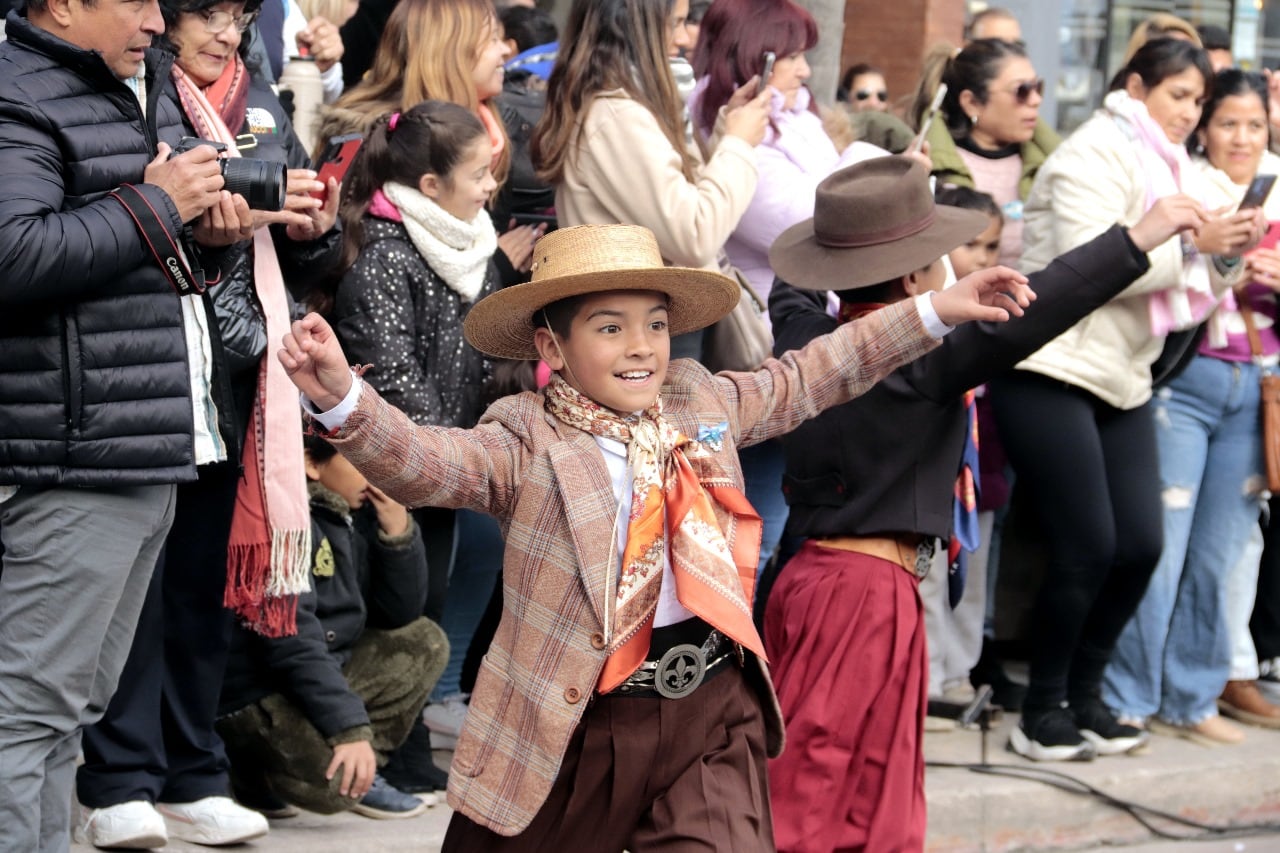 Acto 9 de julio Carlos Paz