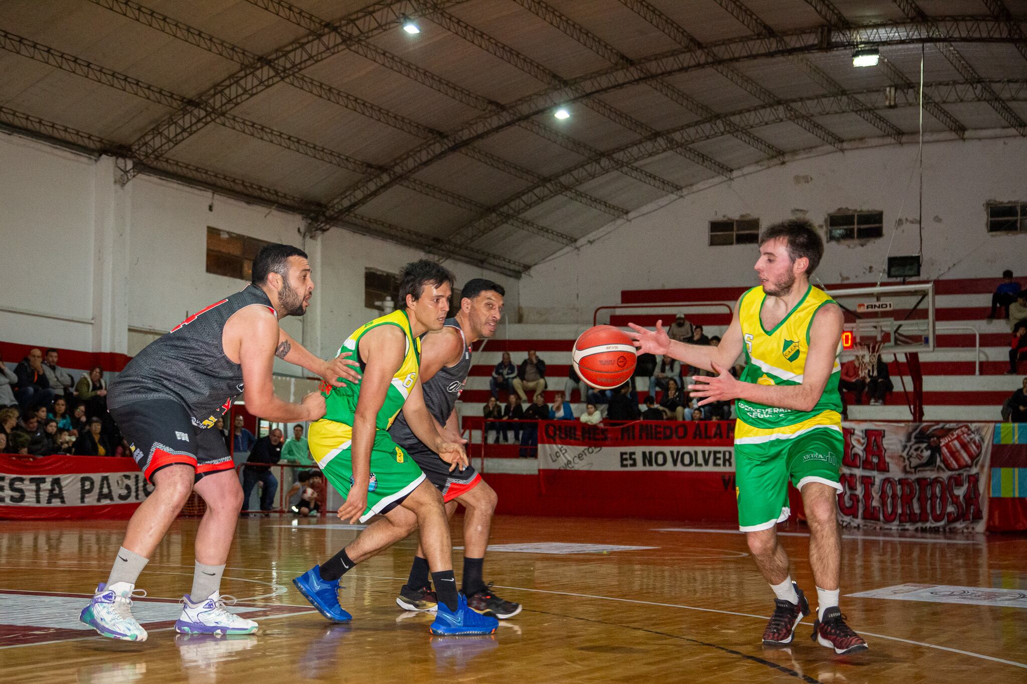 ganó Costa Sud y es el nuevo escolta de Huracán