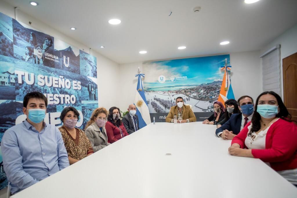 El Intendente Vuoto expreso, “formamos parte de un espacio político que entiende que la igualdad entre el hombre y la mujer es un requisito fundamental para una sociedad más justa".