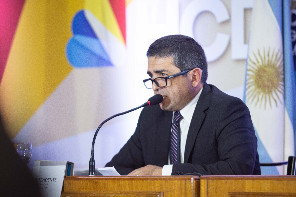 Concejal electo de Cambia Mendoza criticó al intendente Marcolini por tener muchos funcionarios y pidió bajar “el costo político”