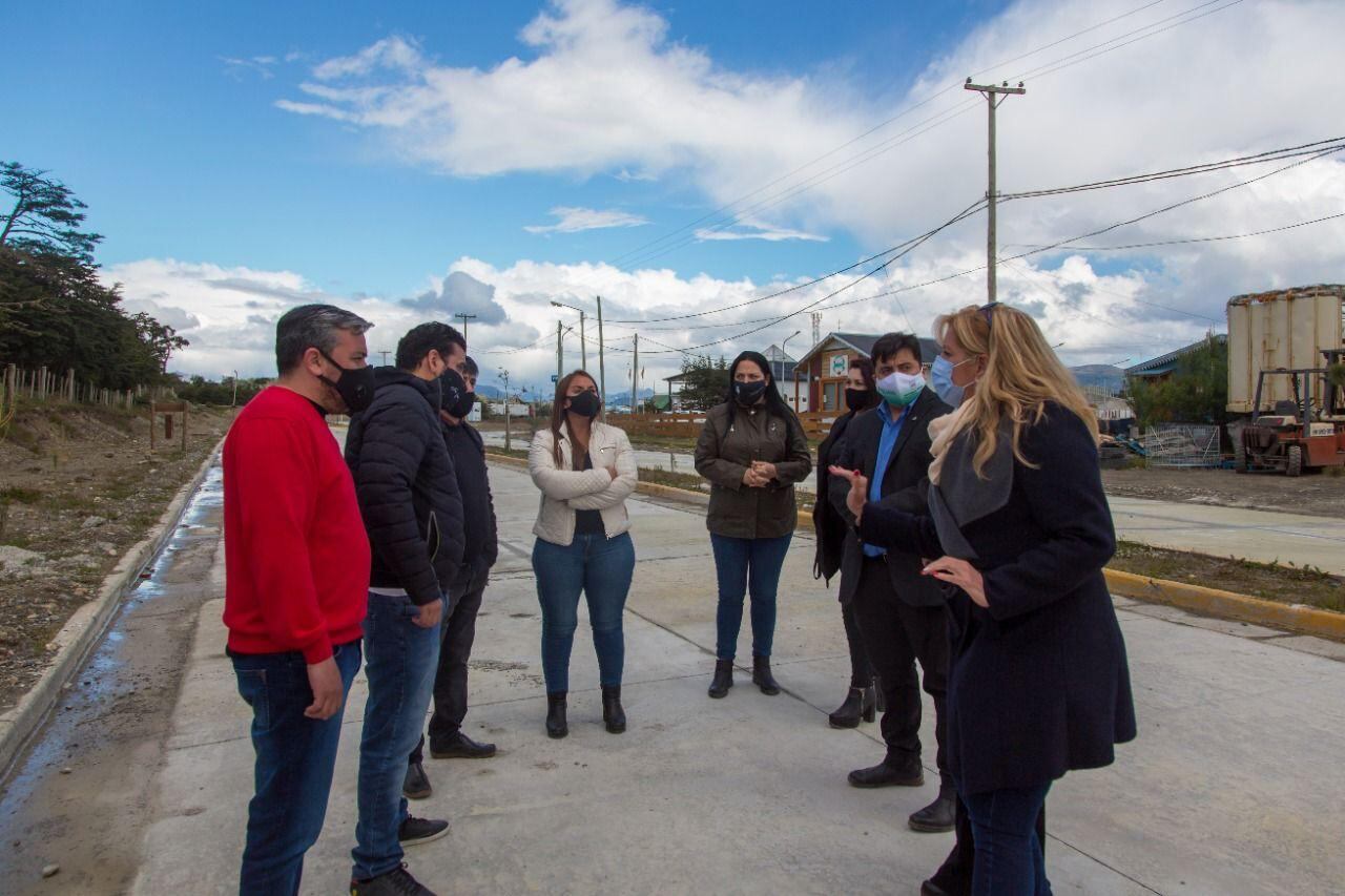 Walter Vuoto recorrió junto a Harrington las obras en Tolhuin