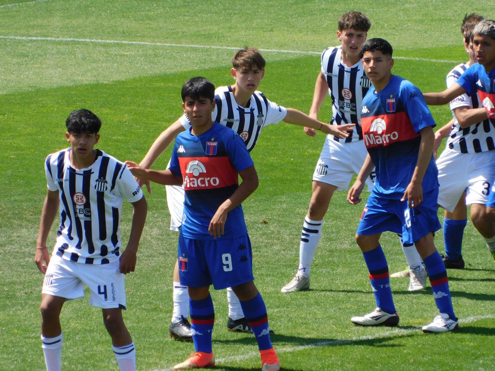 La novena de Talleres goleó.