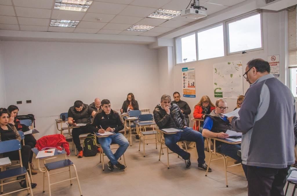 Se realizó una asamblea para la adecuación de las tarifas de taxis en Ushuaia