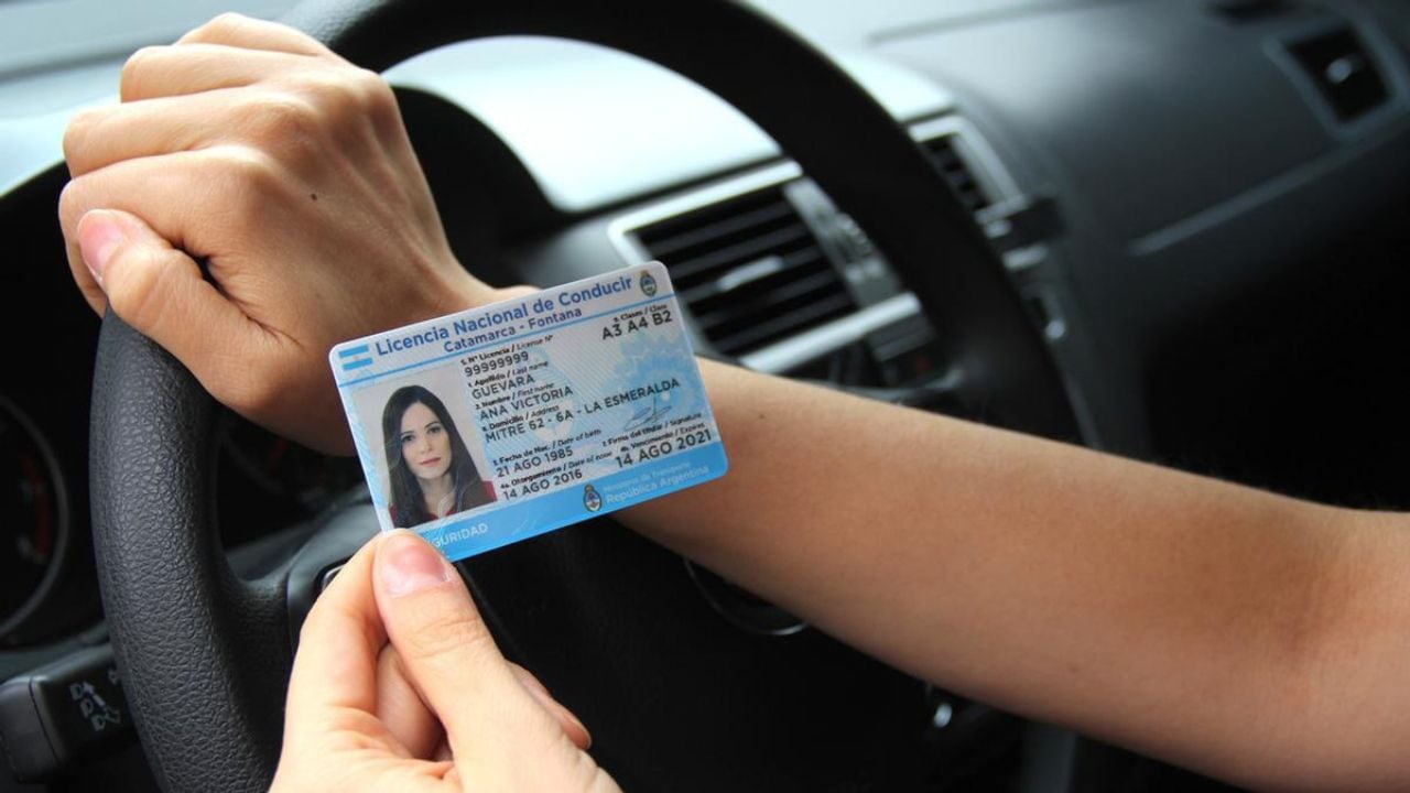 A cuánto aumentó el trámite para sacar la licencia de conducir.