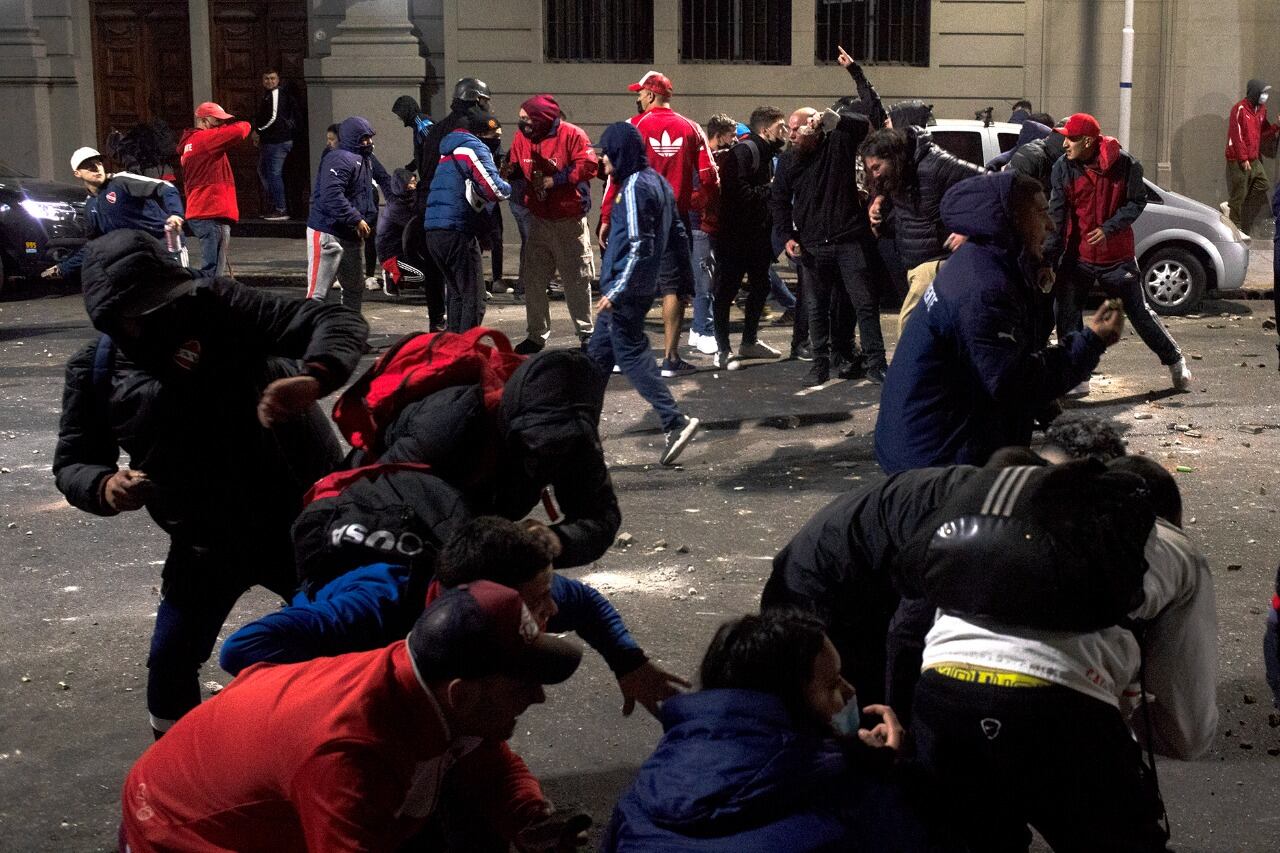 Incidentes en el club Independiente. (Gentileza Clarín)