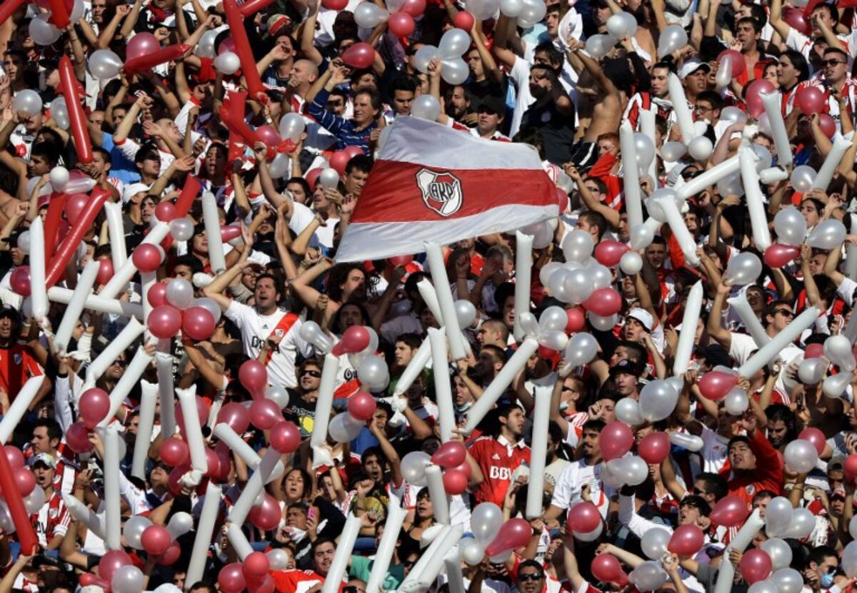 La explicación de River tras las demoras en el ingreso al partido con Lanús