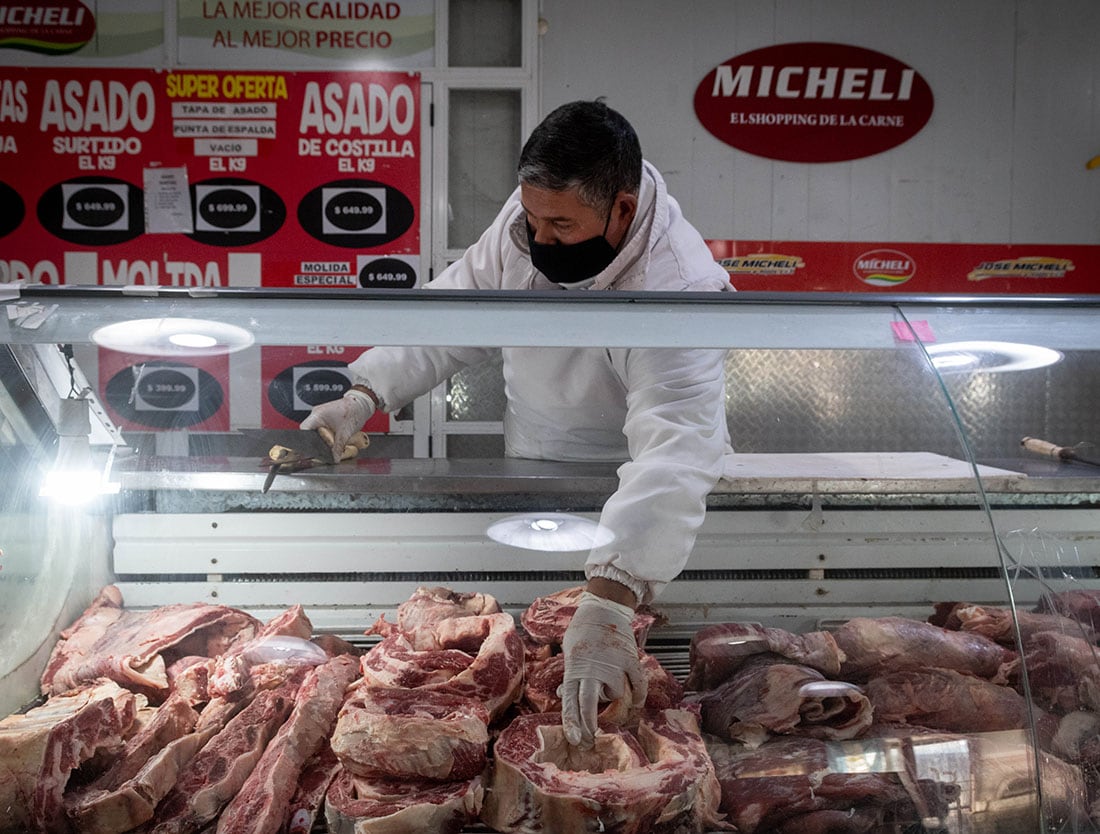 La carne bajó hasta el 1% su precio durante el mes de julio.