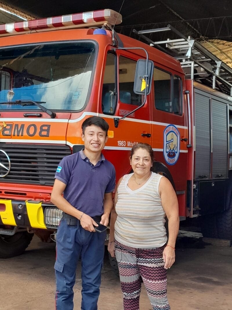 Agradecieron el gesto de una vecina al devolver el celular de un Bombero Voluntario de Eldorado.