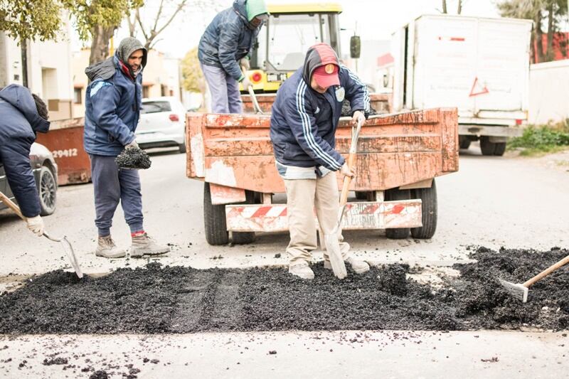 Trabajos viales en distintos puntos de la ciudad de Tres Arroyos