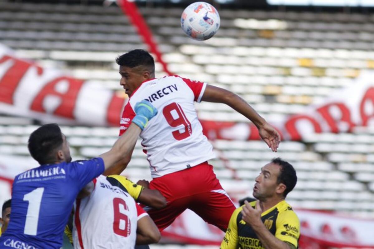 Instituto empató sin goles ante Santamarina en el Kempes