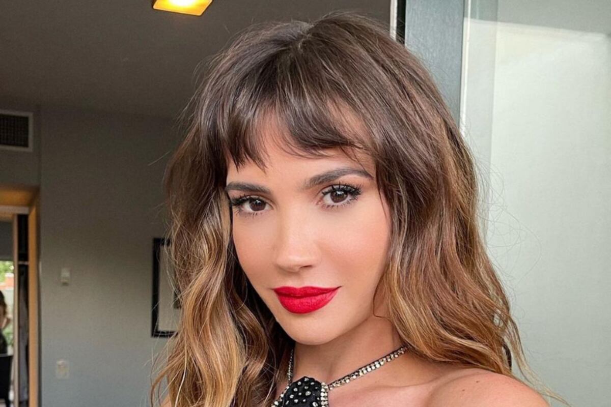 Celeste Cid deslumbró en Instagram con un top negro cruzado con brillos