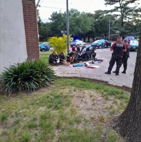 Los detenidos por los incidentes en Saavedra que dejaron varios heridos por botellazos y piñas.