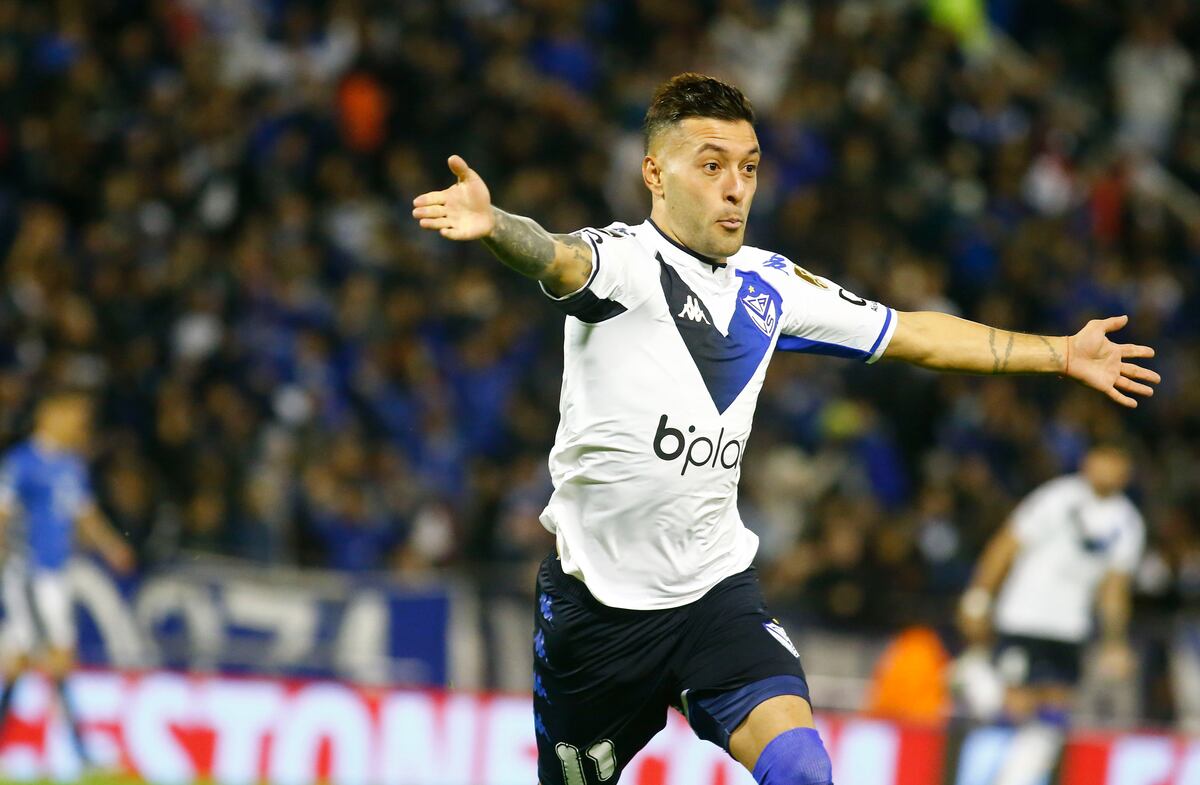 En un partidazo en Liniers, Talleres tuvo una remontada pero Vélez lo terminó ganando al final