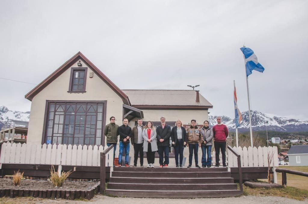 El autor de “la Cuestión de Malvinas: Una hoja de ruta” visitó Pensar Malvinas