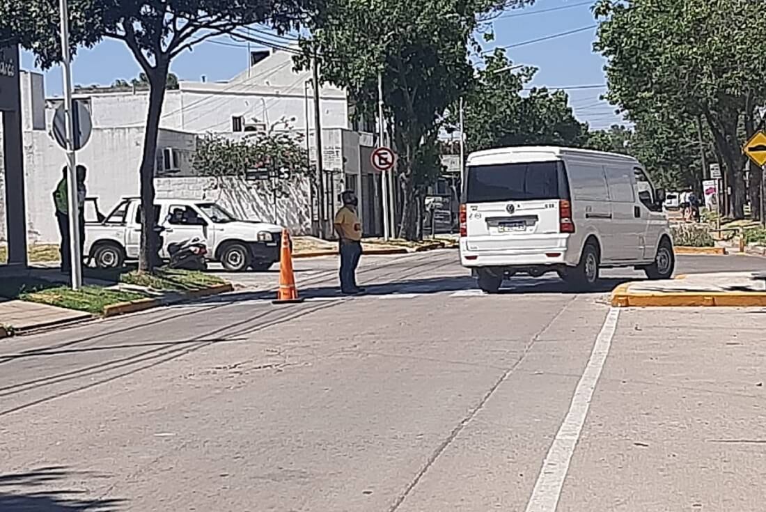 Control vehicular en Avenida Italia y Ferré