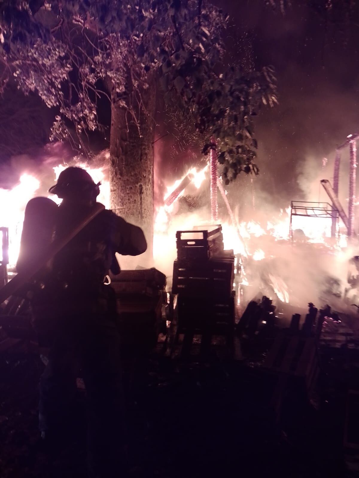 Incendio en depósito de Villa Retiro