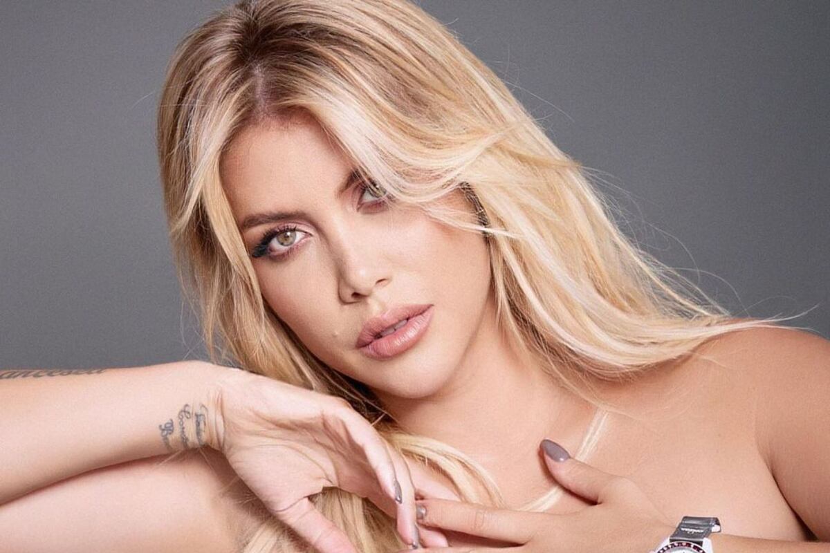 Wanda Nara presentó su lujosa adquisición con un top de encaje y transparencias: “Hoy estás de suerte”