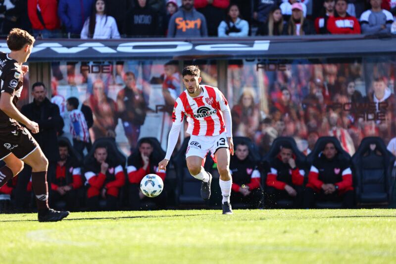 El mediocampista Rodrigo Pérez Casada rescindió el vínculo con Instituto y su préstamo con Defensor Sporting. (Prensa Instituto)