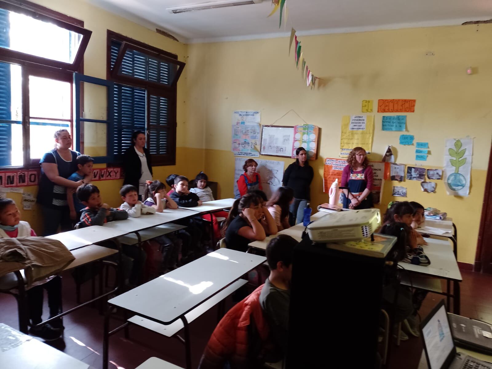 Taller de Compostaje en la Escuela Primaria Nº 21 de Tres Arroyos