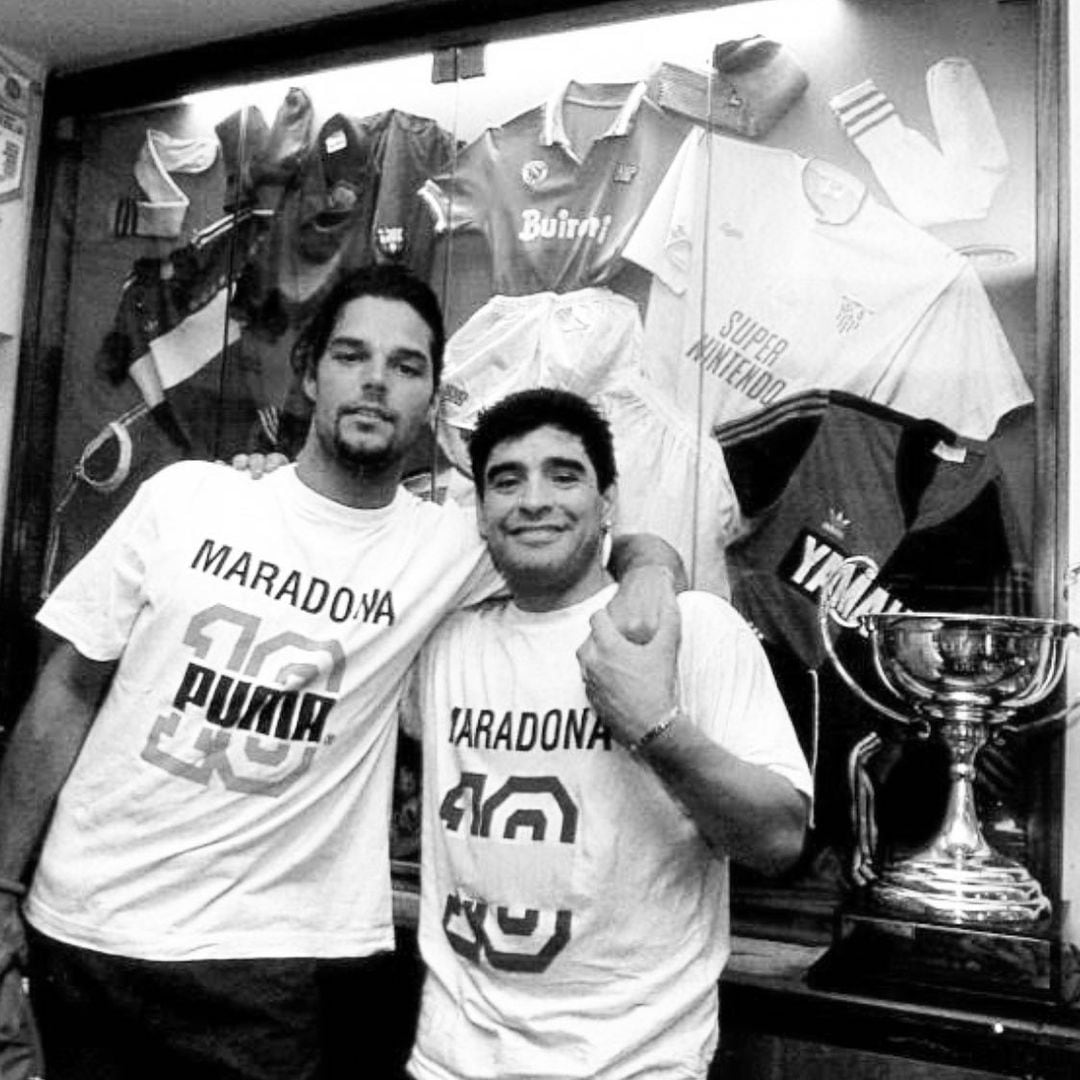 "Vuela alto amigo. Te extrañaremos. #Diego #Maradona", escribió Ricky Martin.