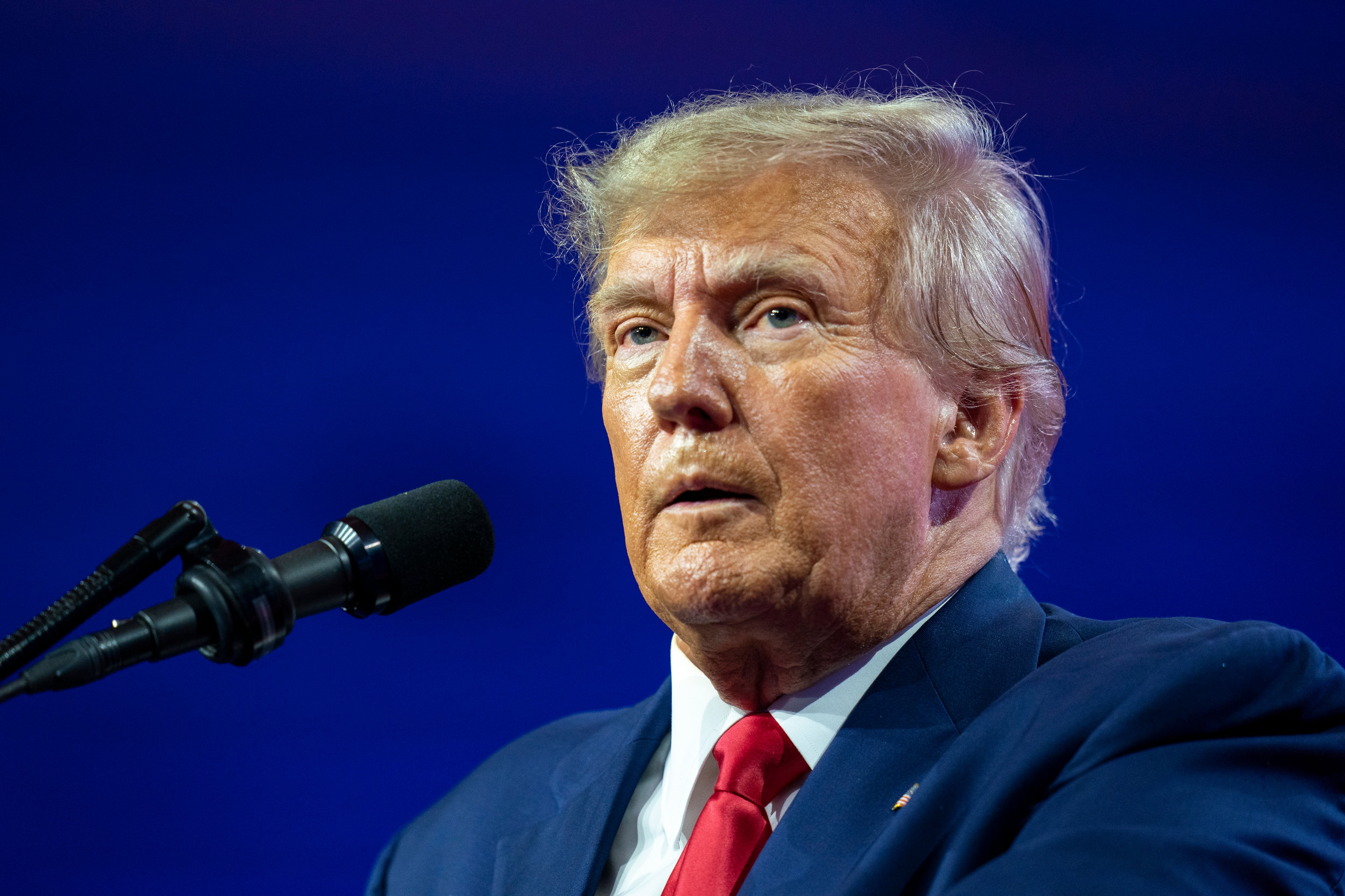 El expresidente Donald Trump deberá pagar una indemnización superior a los U$S 5 millones. Foto: AP / Alex Brandon / Archivo.