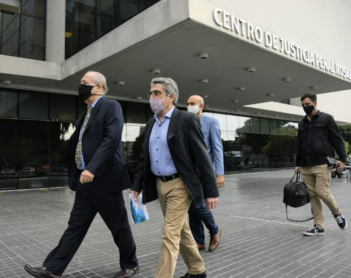 El abogado de Traferri aseguró que Perotti “no va a terminar su mandato”