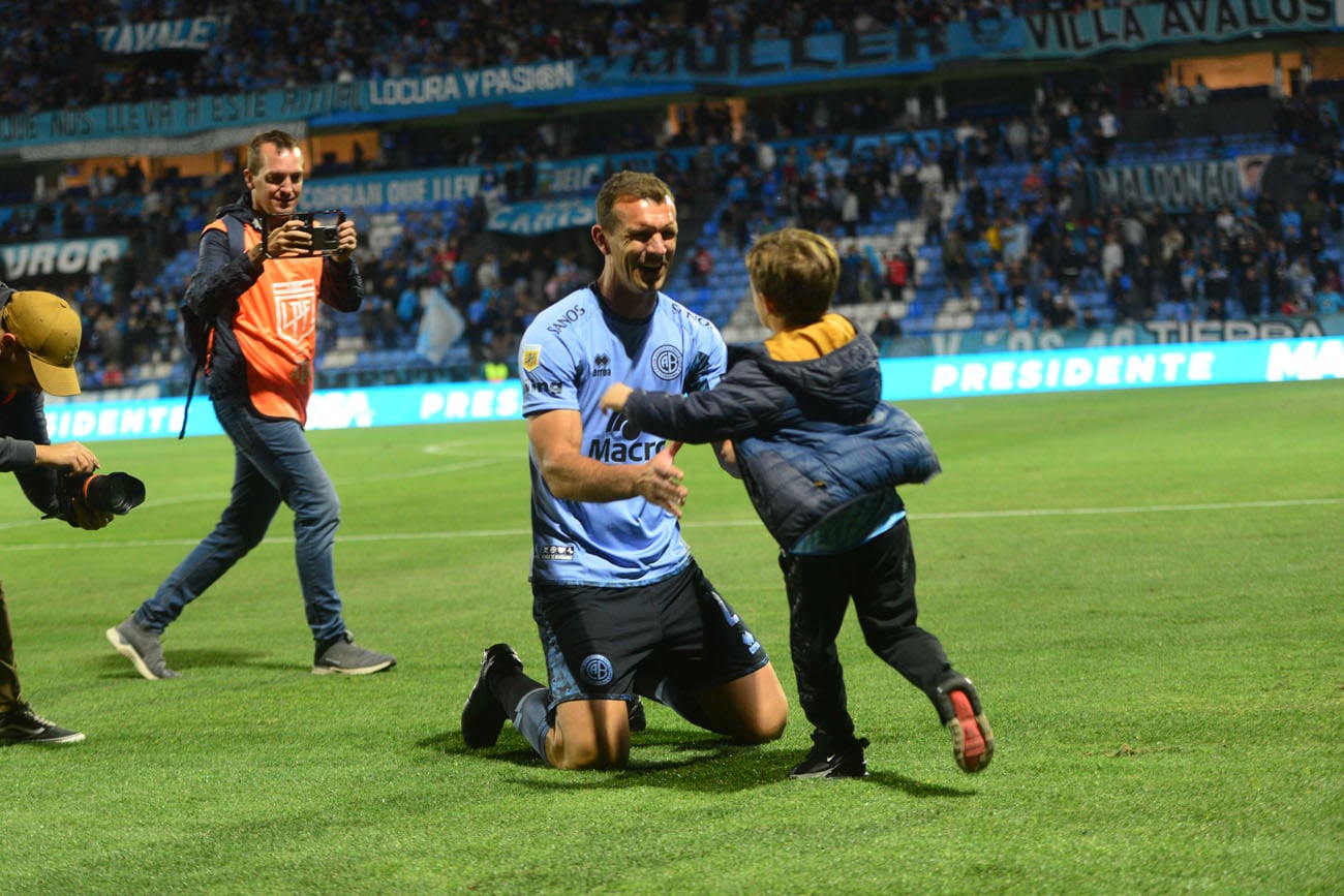 El último partido de Diego Novaretti ante su gente en Alberdi. Foto: Javier Ferreyra