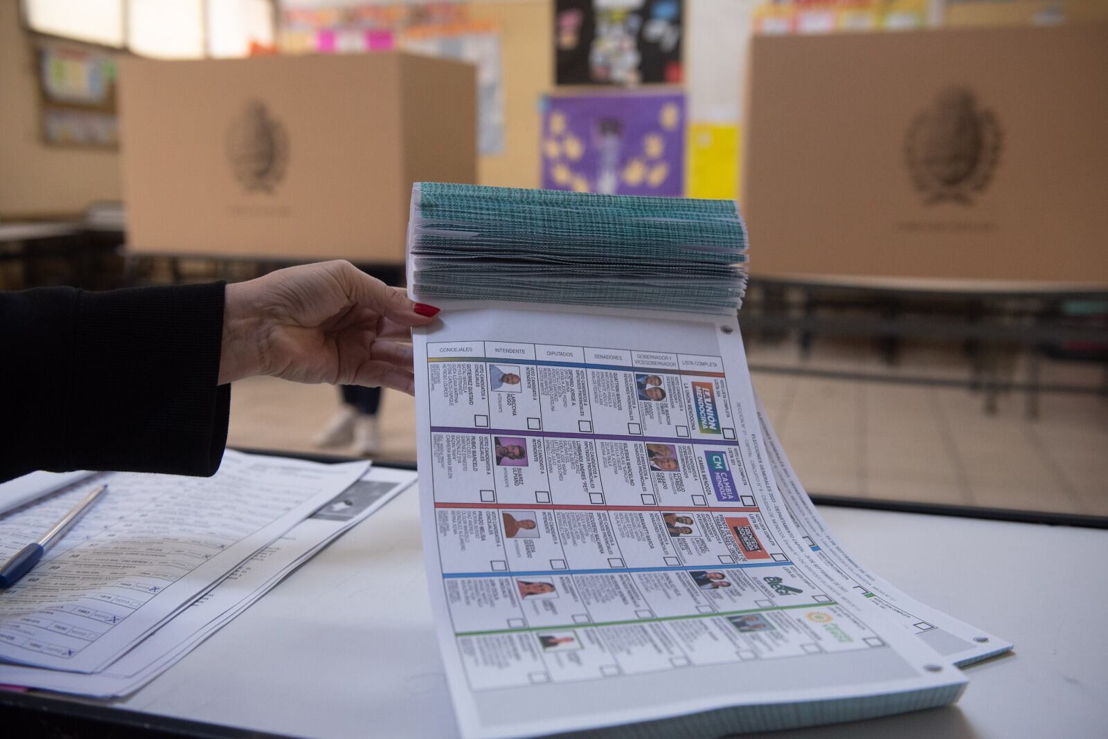 Rodolfo Suárez votó en las elecciones provinciales de Mendoza.