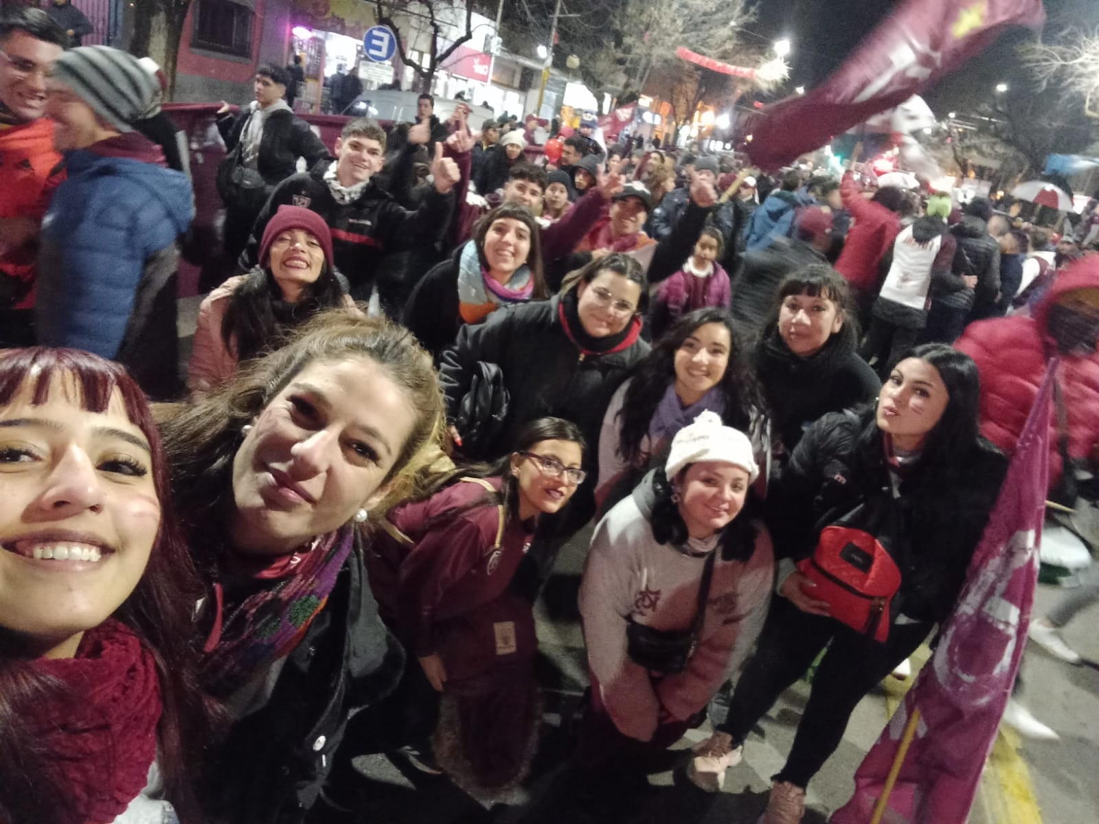 La hinchada de mujeres del Granates