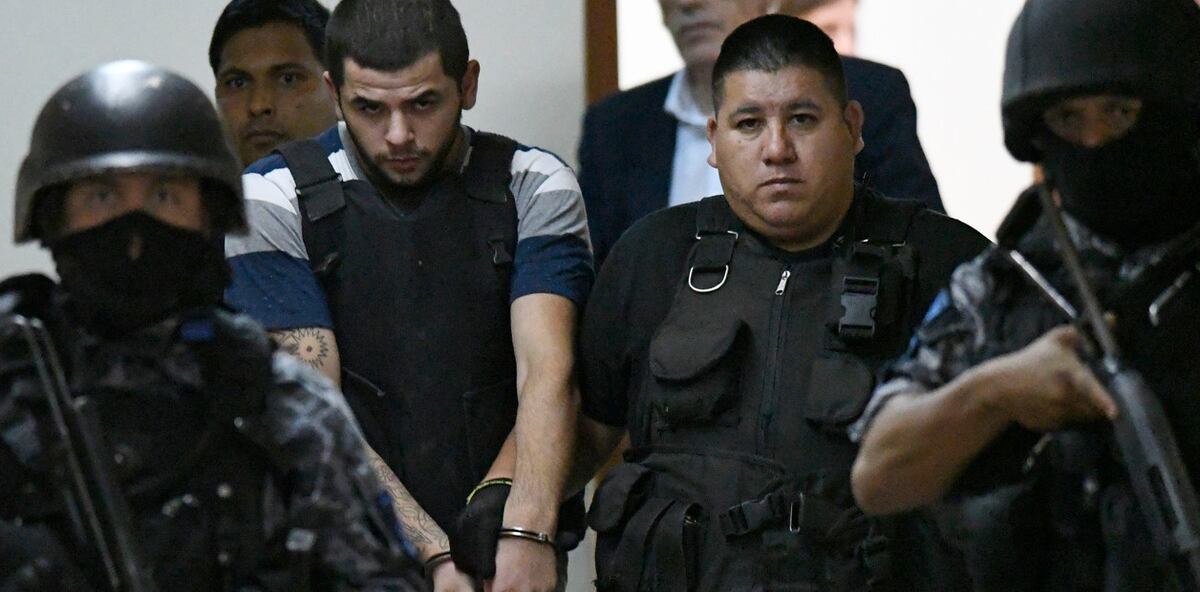 Incendios de autos en Rosario: la novia de Alan Funes quedó bajo arresto