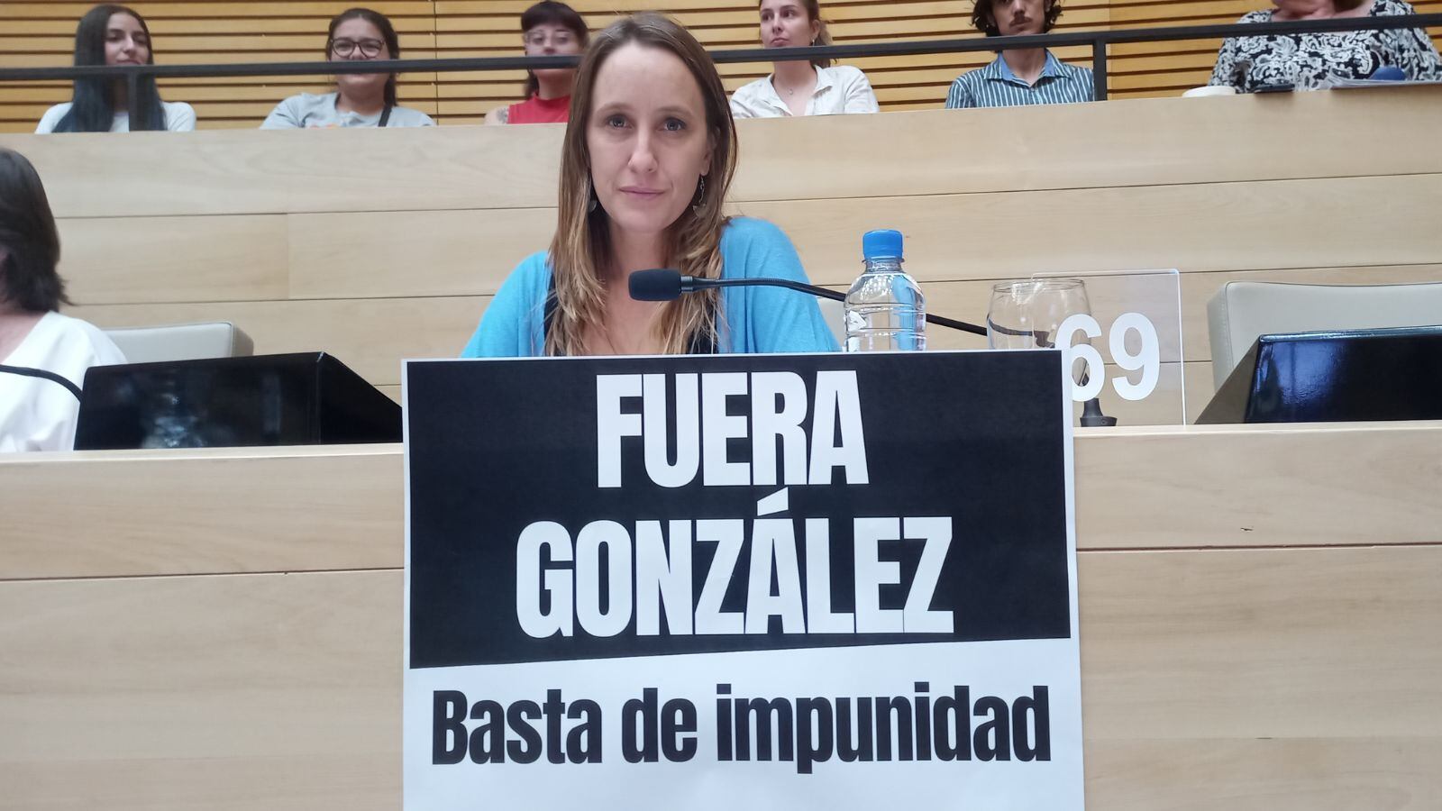 Luciana Echevarría pidió la expulsión de Oscar González.