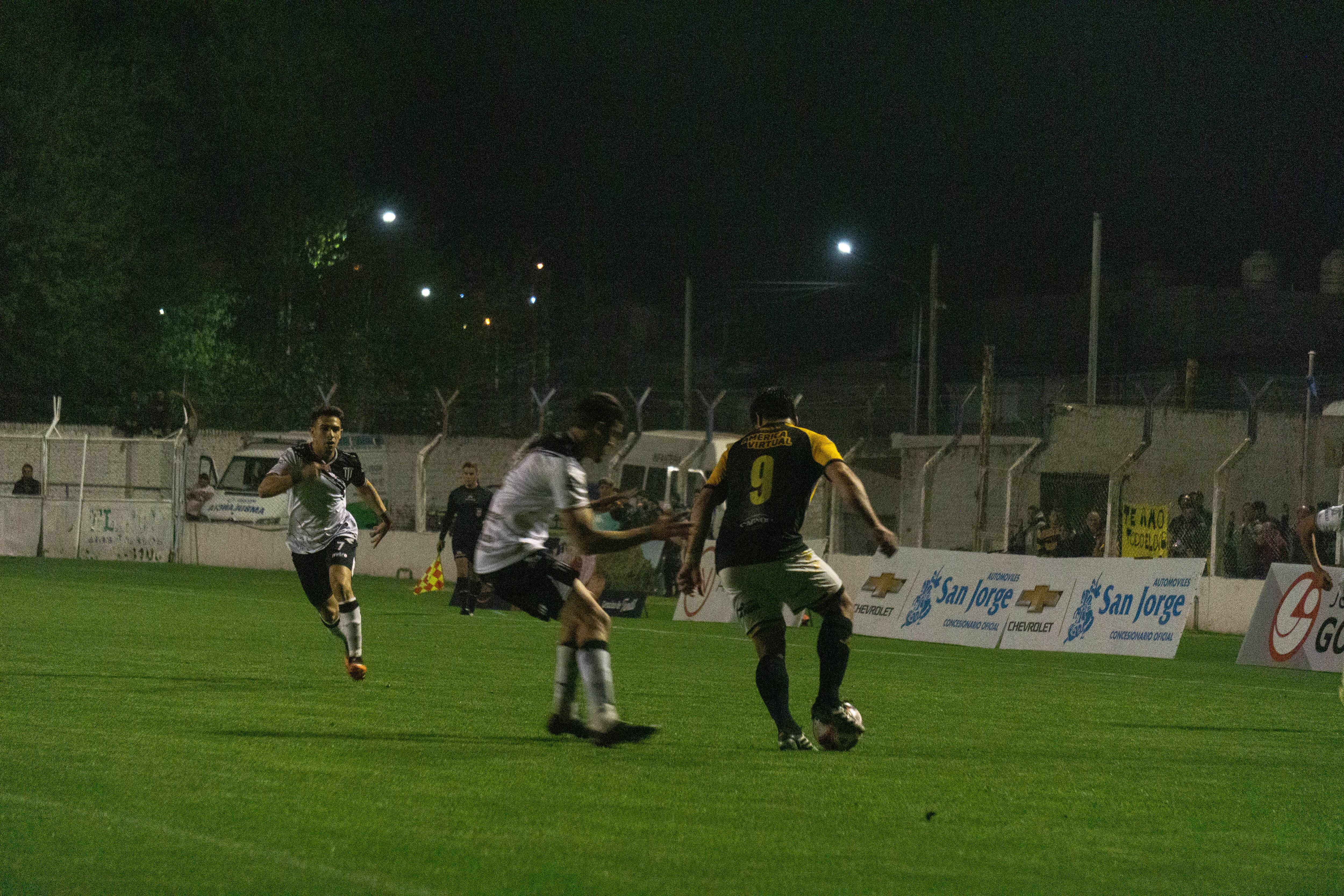 Santamarina de Tandil perdió ante Gimnasia de Mendoza