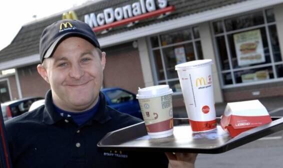 La gerente de la sede de McDonald's en Cardiff se mostró feliz por el regreso de Pittard.