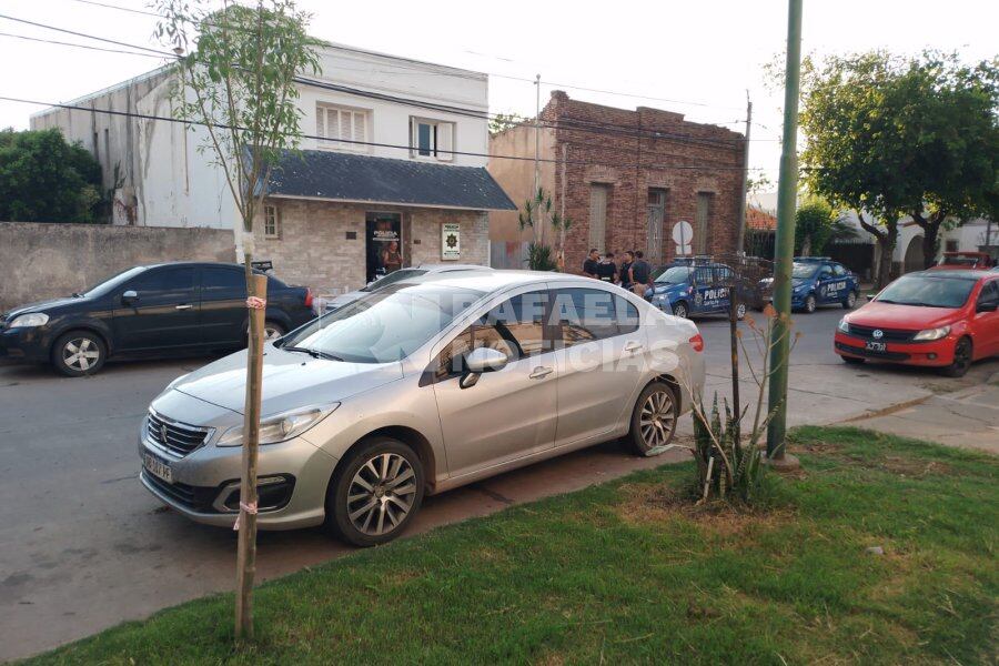 Hay cuatros detenidos por el robo del auto.