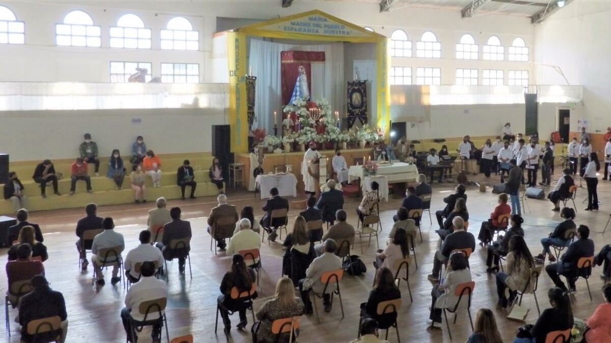 Humahuaca oró por que la Virgen de la Candelaria ilumine a los jujeños
