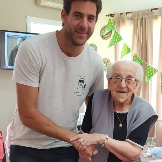 Juan Martín Del Potro visitó a los abuelos de una residencia en Tandil