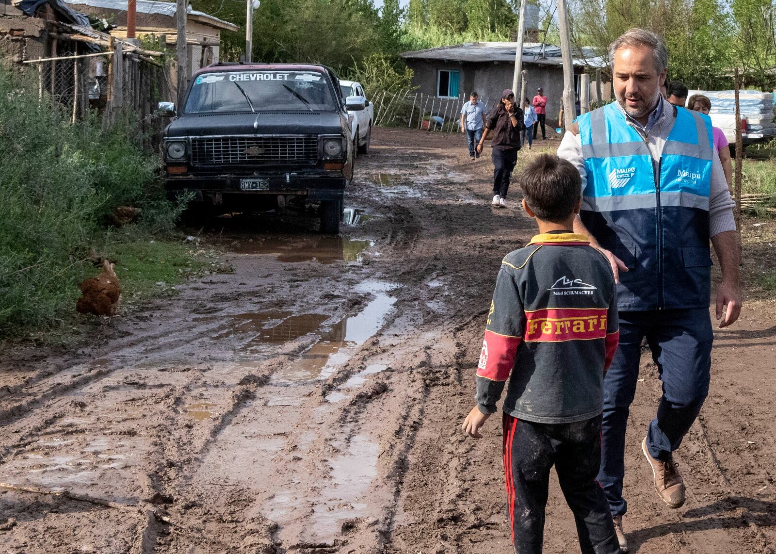 Amplio operativo territorial en Maipú luego de las graves tormentas.