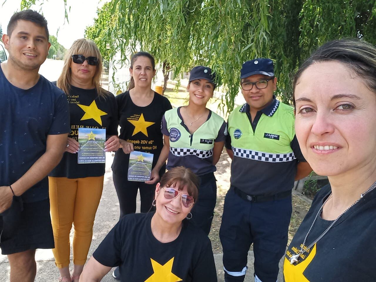 La campaña de la agrupación Estrellas Amarillas en General Alvear se realizó el domingo en los accesos a la ciudad.