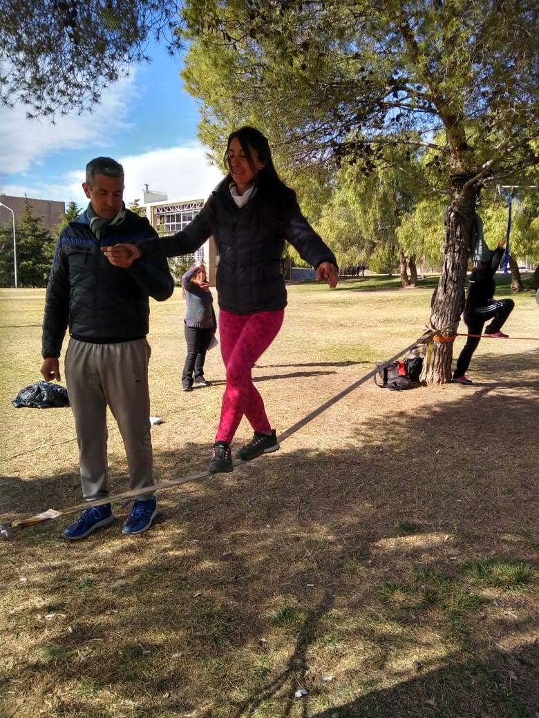 Slakline, una actividad que combina cuerpo y mente.