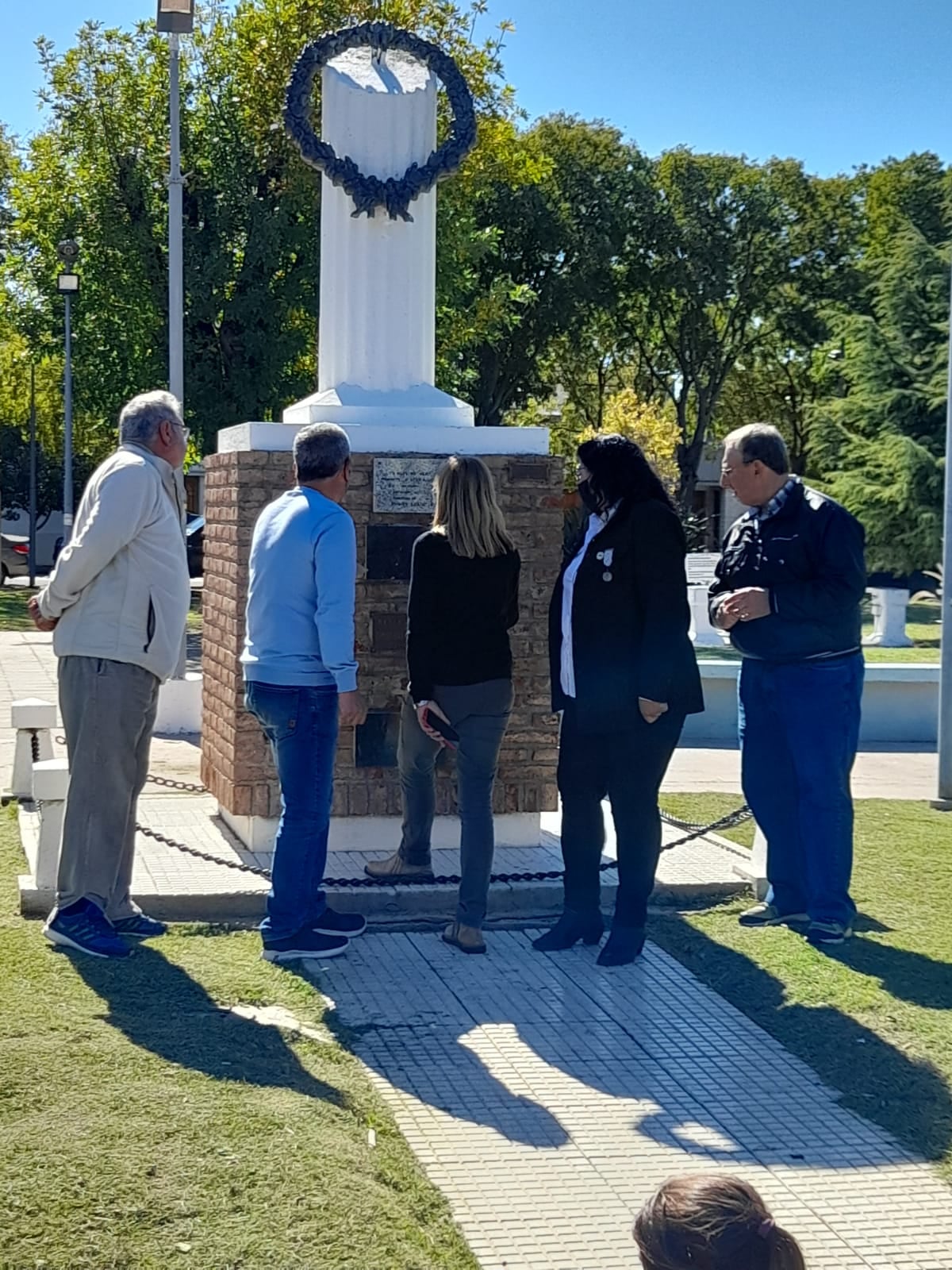 Alumnos del Jesús Adolescente sorprendieron a Veteranos de Malvinas con un desayuno