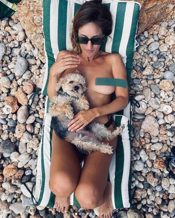 Camila Salazar se mostró al borde de la censura y al natural desde sus vacaciones en Ibiza