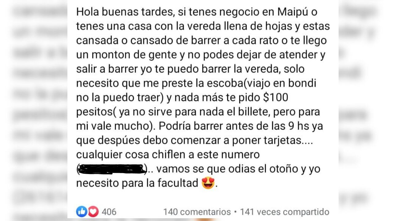 Una joven mendocina ofrece barrer las veredas de sus vecinos para pagar sus estudios.