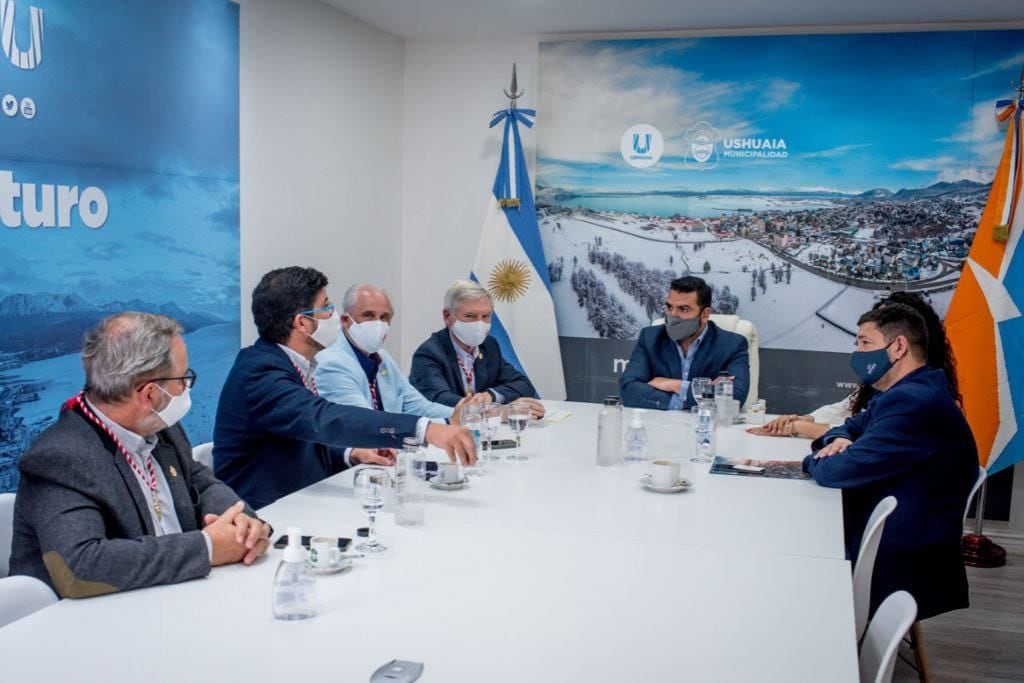 Entre las partes evaluaron la factibilidad de hacer un recorrido similar al que hay en Galicia, como es "El camino de Santiago".