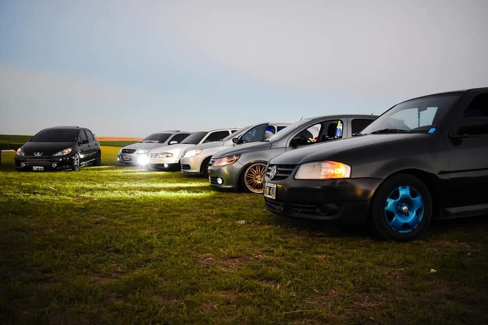 5to encuentro multimarcas de autos en Aldea Brasilera.