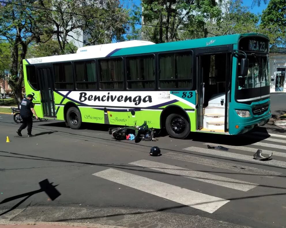 Siniestro vial en pleno centro posadeño.